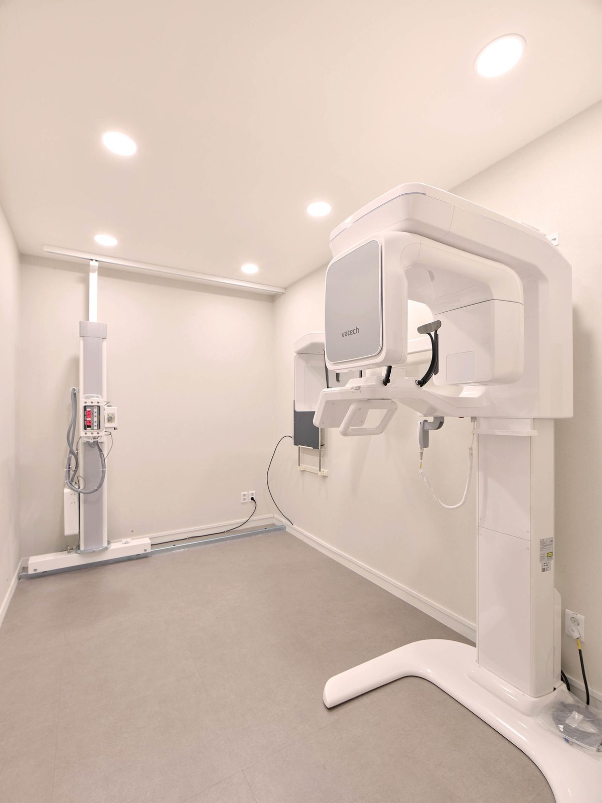 ห้องรังสีวิทยาพร้อมเครื่องสแกนใบหน้า 3 มิติของ Vatech